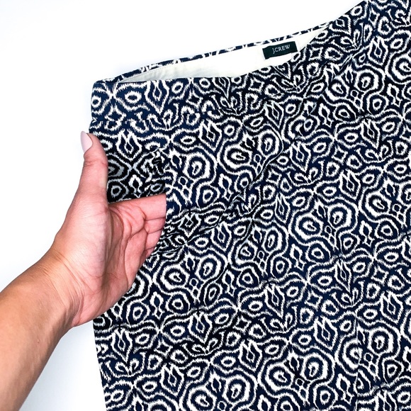 J. CREW • Skirt with Pockets - Picture 2 of 3